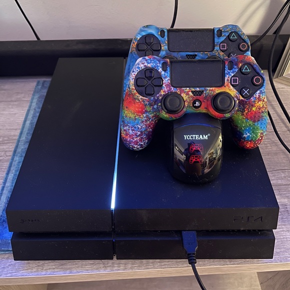 PlayStation 4 Bundle - Picture 5 of 11